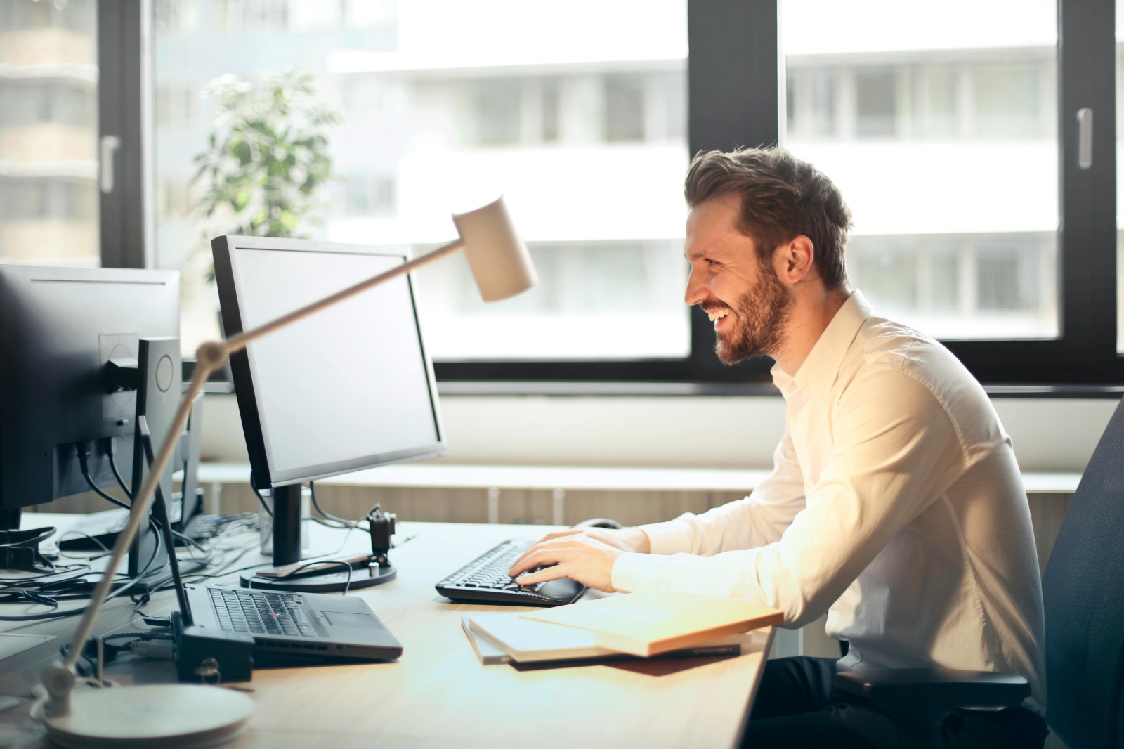 LinkedIn Profile Rental for Safe, Effective Lead Generation