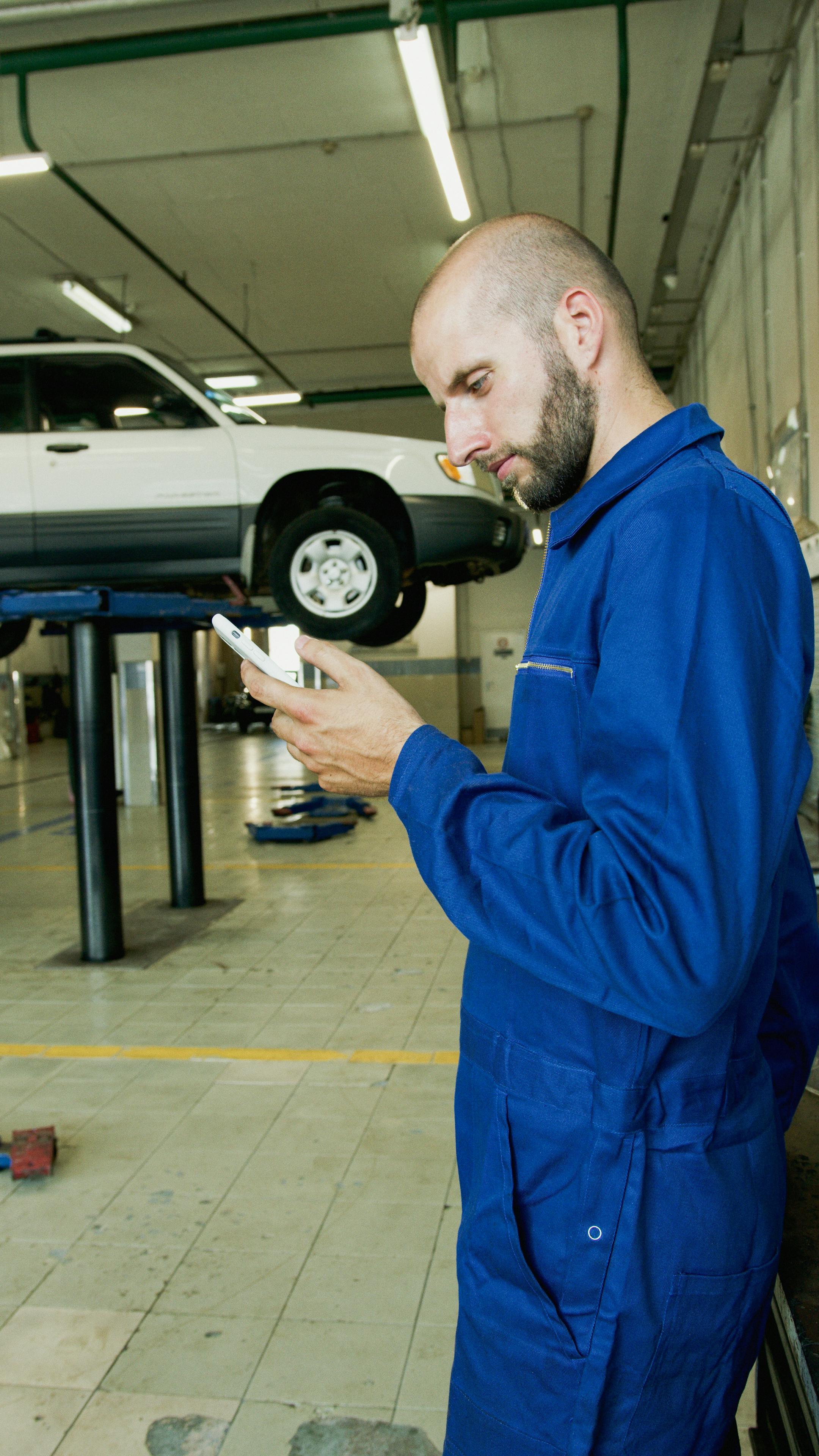 24/7 Teterboro Car Service With Professional Chauffeurs — Teterboro Car Service