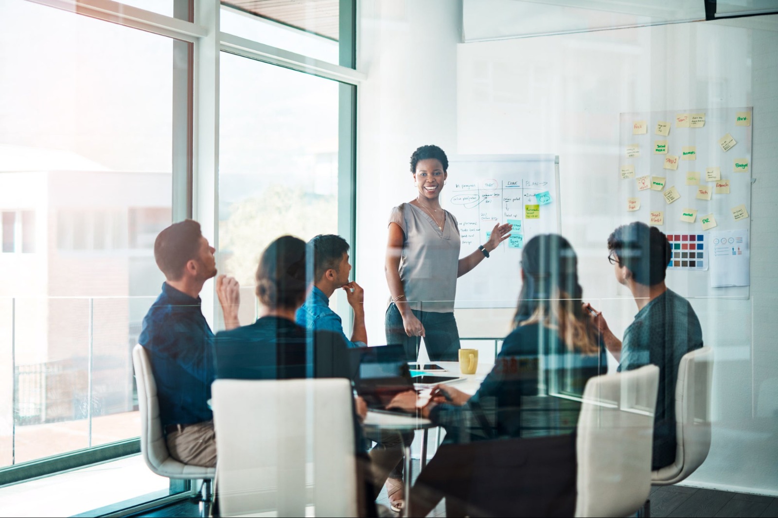 Degree Apprenticeships vs Traditional Degrees: Pros and Cons