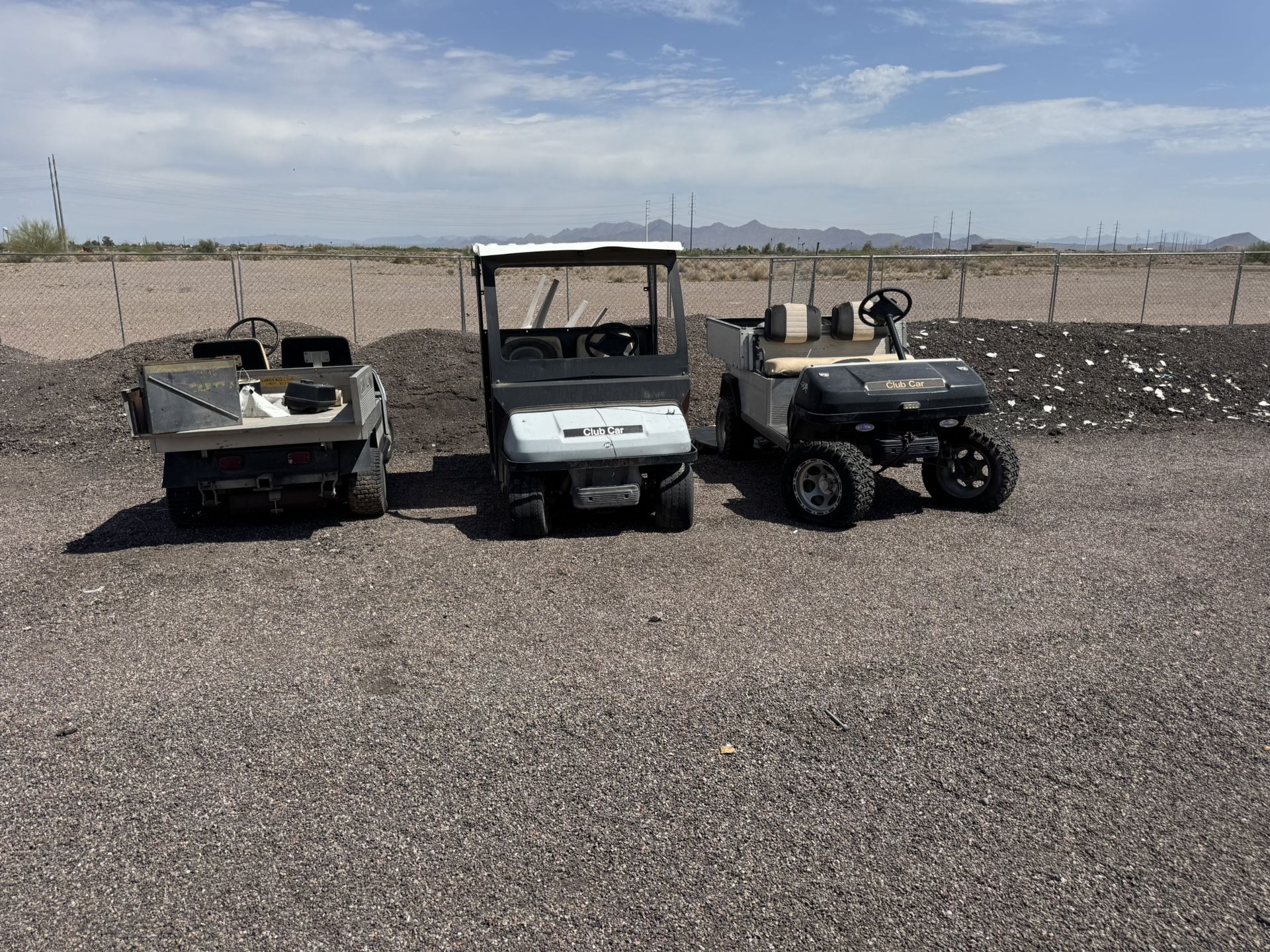 Top Reasons to Buy from a Golf Cart Dealership Instead of a Private Seller