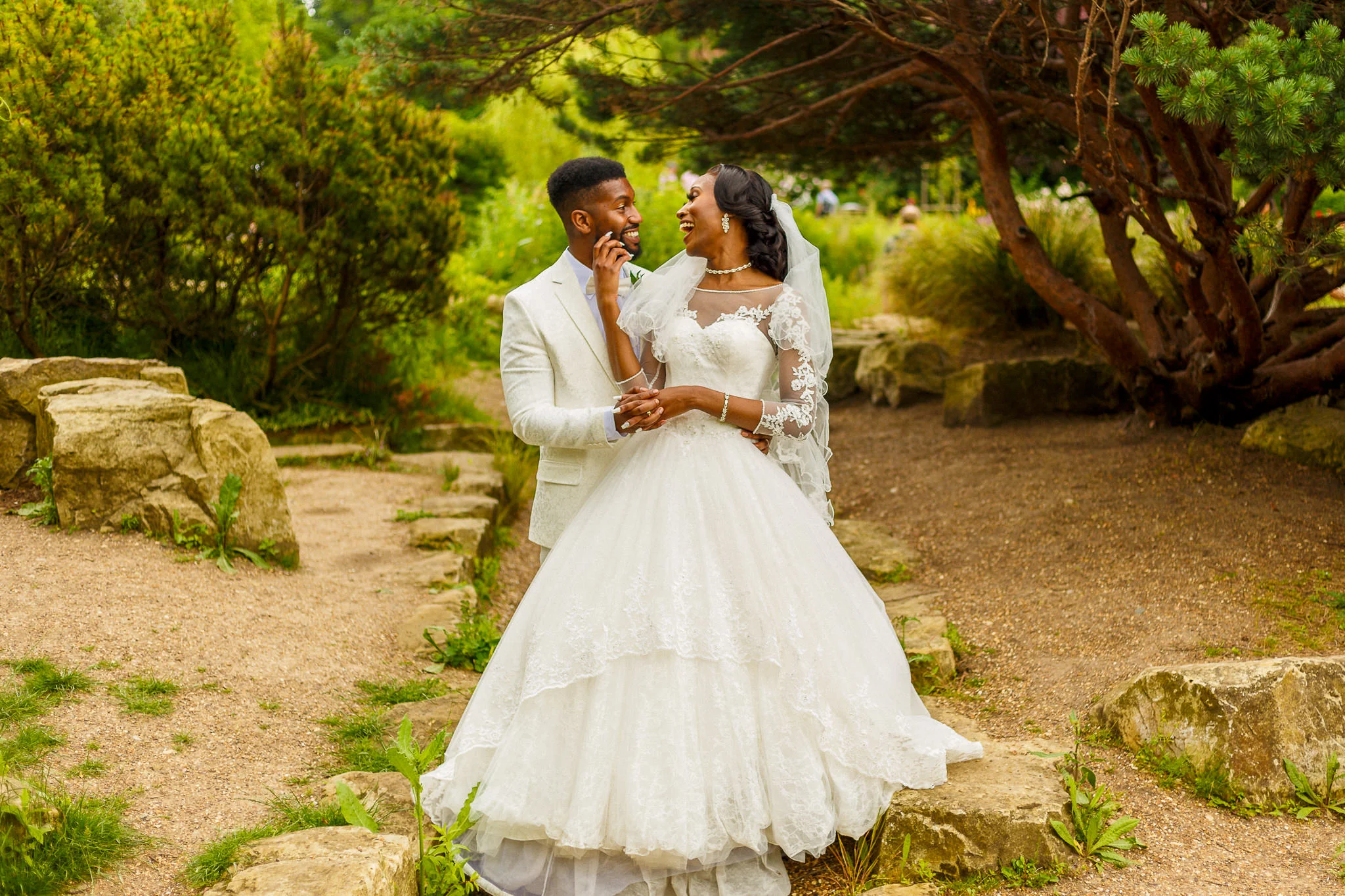 Rizing Falcon Photography: Wedding Photography Blending Artistry and Emotion